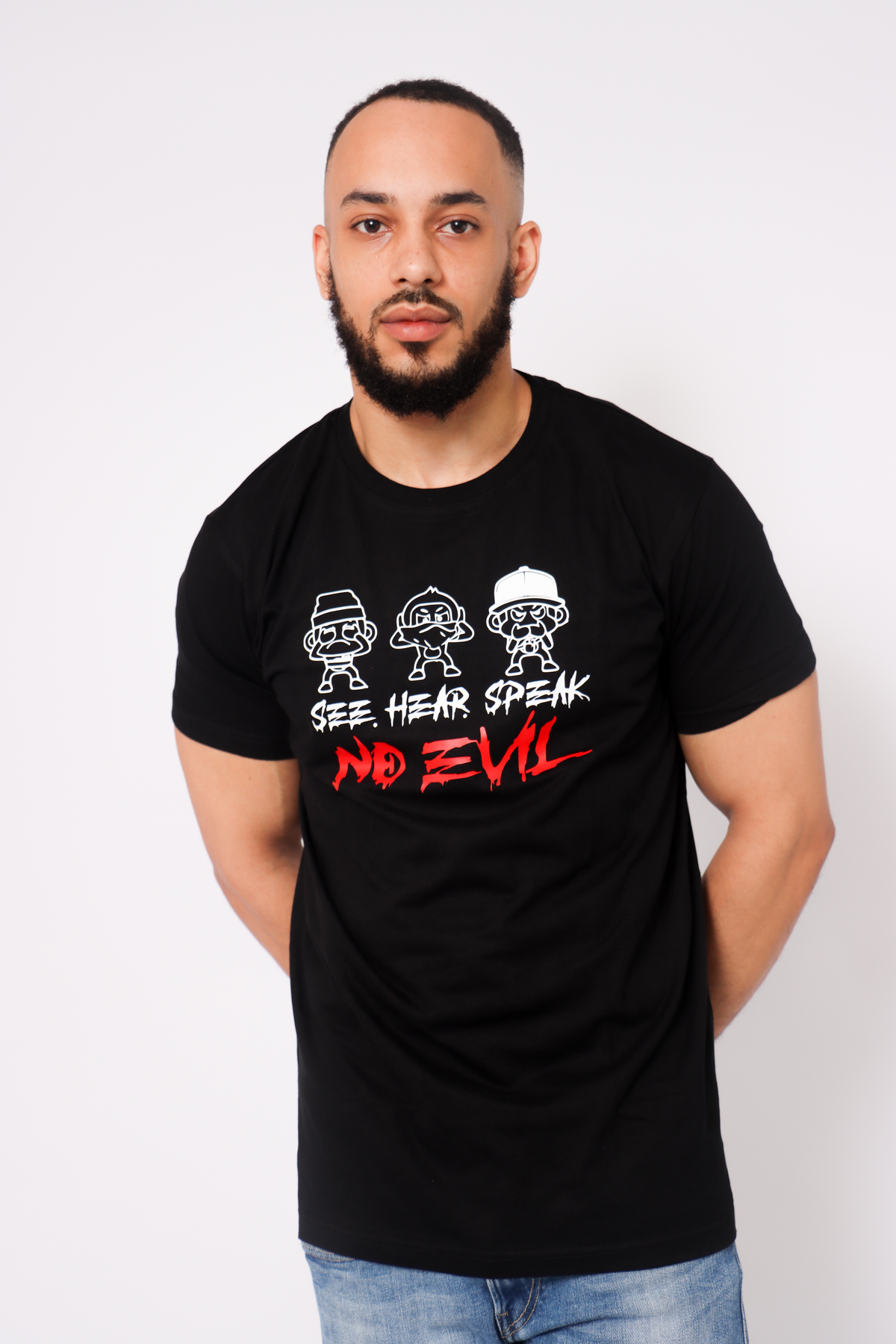 MEN BLACK TEE